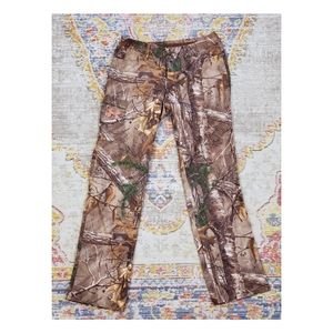 Under Armour Women's Realtree Camo Pants Size 6